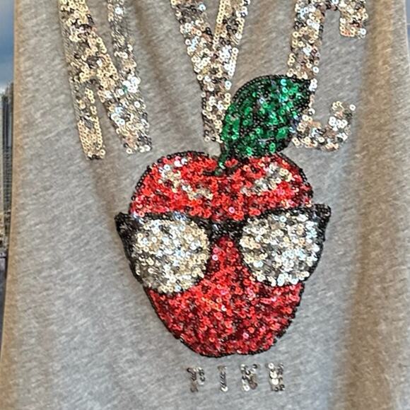 Victoria's Secret Pink NYC New York City
The Big Apple Sequins Bling Tank Size S - Picture 2 of 4